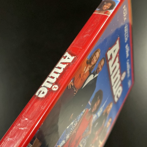 Annie (2014) - DVD - Picture 5 of 5